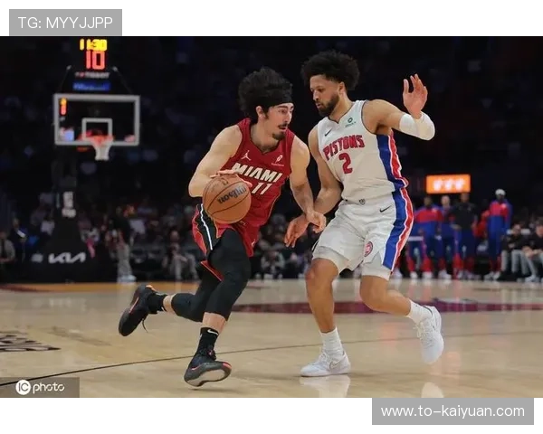 坎宁安9.8助攻领跑联盟 活塞后卫组织才华日渐成熟